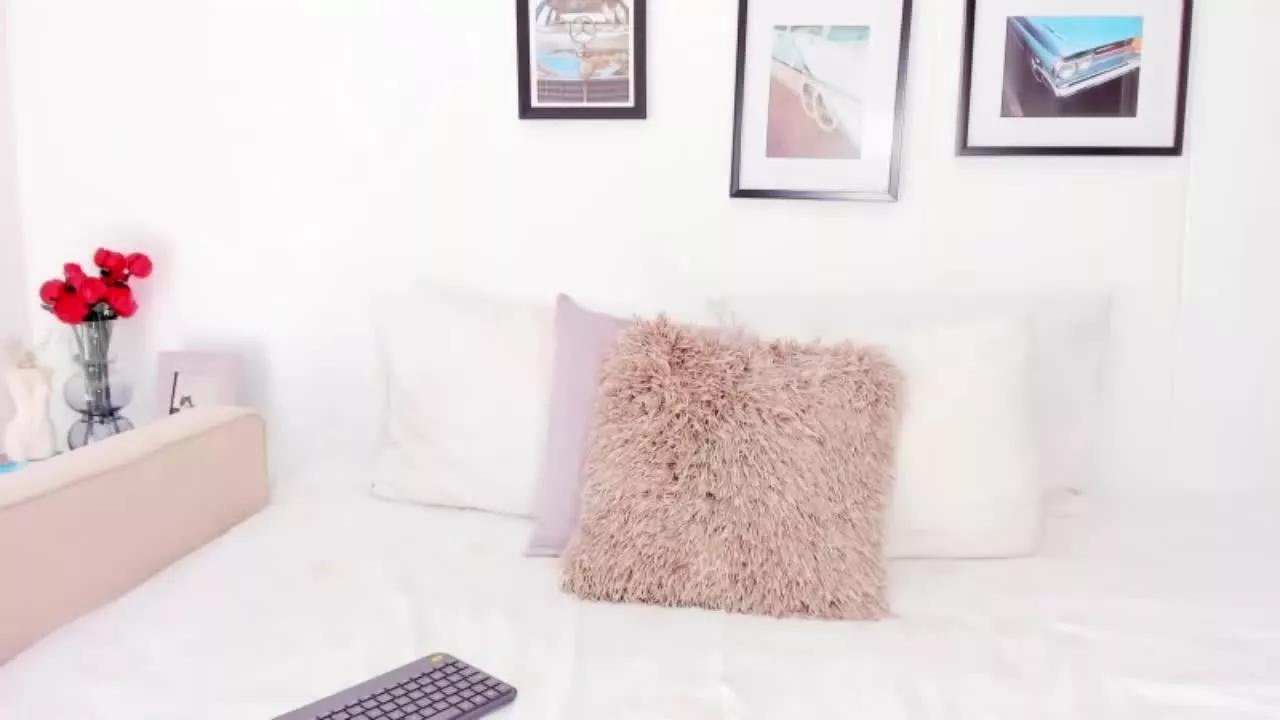AprilRusso from Streamray is Freechat