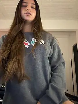 aly_golden_ from StripChat is Freechat