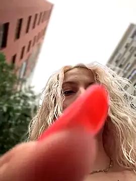 Ella_Charm from StripChat is Freechat