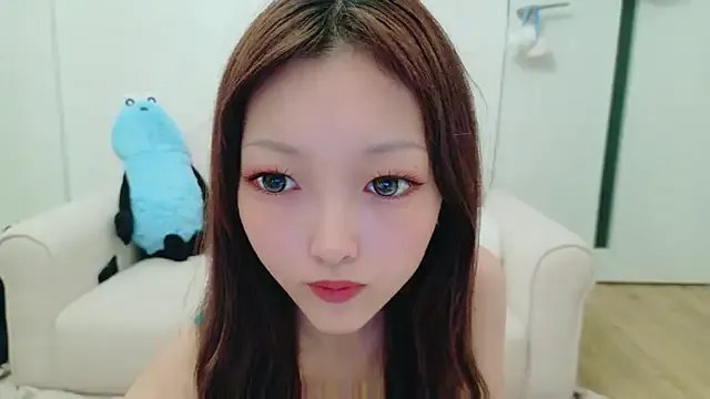 Miru-ch from StripChat is Freechat