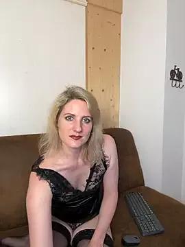 NoraNoxx from StripChat is Freechat