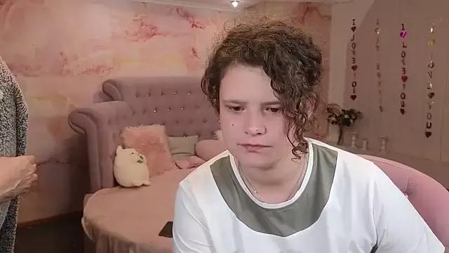 Penelope_Pinky from StripChat is Freechat