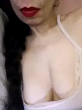 salmasixsi from StripChat is Freechat