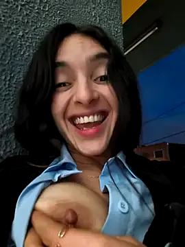 Sam_Sara from StripChat is Freechat
