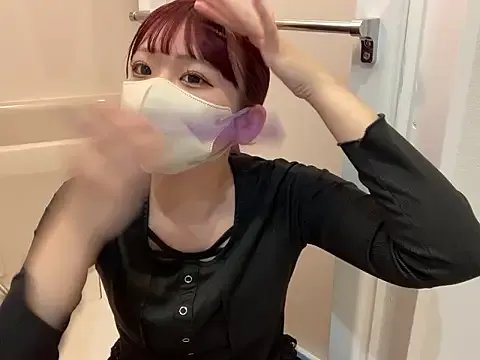 shina_mo_n_ch from StripChat is Group