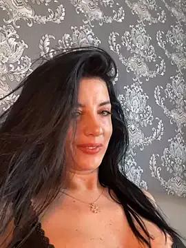 StephanieRos from StripChat is Freechat