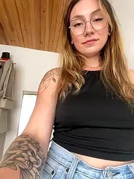 TalullaX from StripChat is Freechat